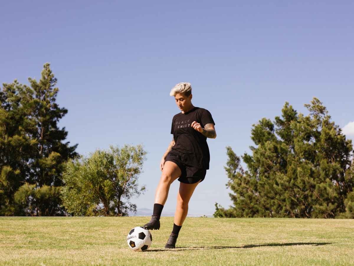 Różne rodzaje butów&nbsp;sportowych